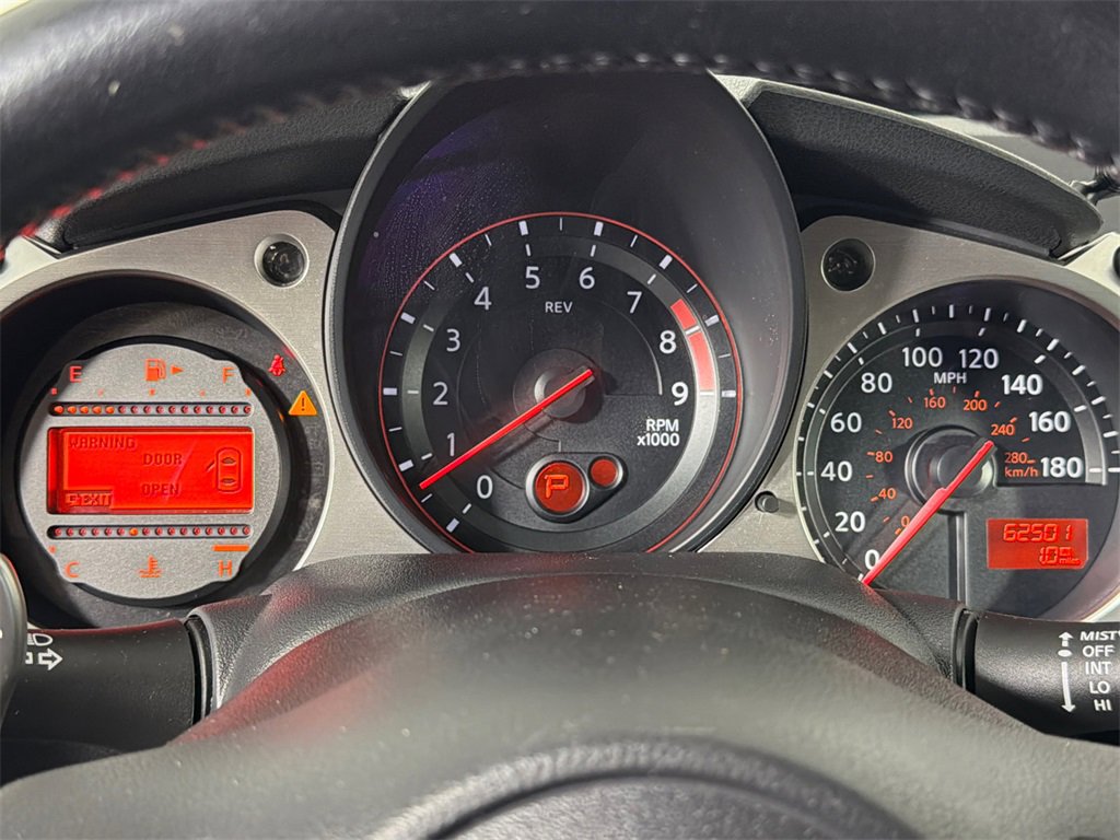 Used 2017 Nissan 370Z Roadster image 22