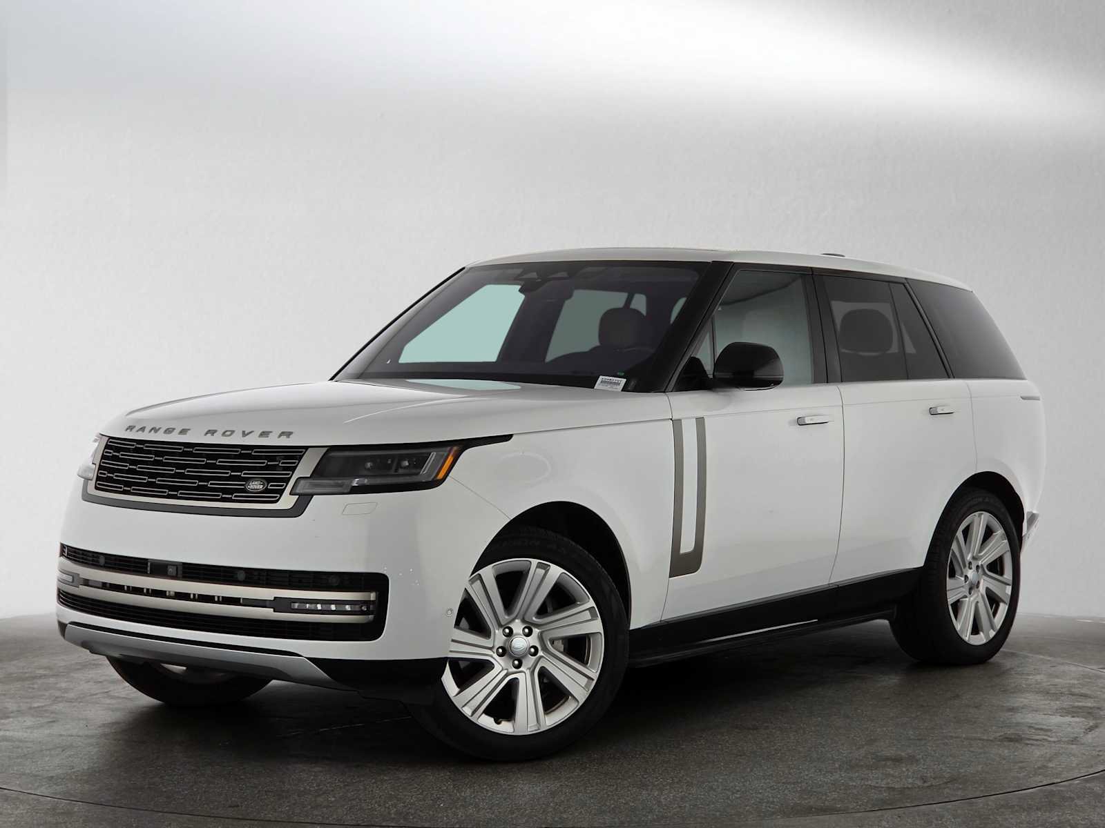 Used 2023 Land Rover Range Rover SE AWD/4WD image 1