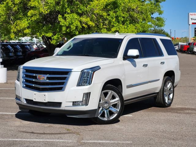 Used 2019 Cadillac Escalade Premium Luxury image 2