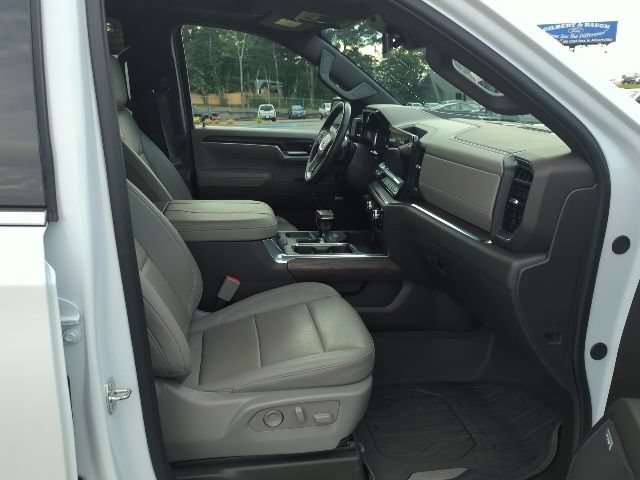Used 2024 GMC Sierra 1500 SLT w/ SLT Premium Plus Package AWD/4WD image 15