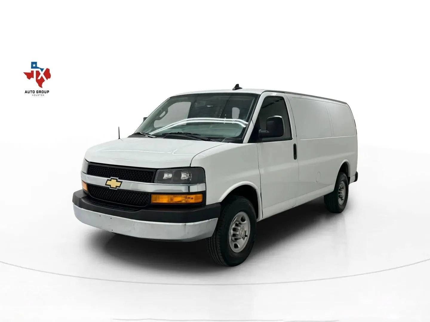 Used 2021 Chevrolet Express 2500 w/ Driver Convenience Package image 5