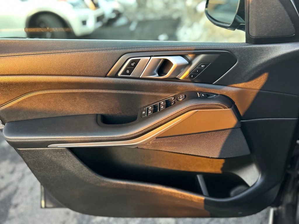 Used 2019 BMW X5 xDrive40i w/ Premium Package 2 image 22