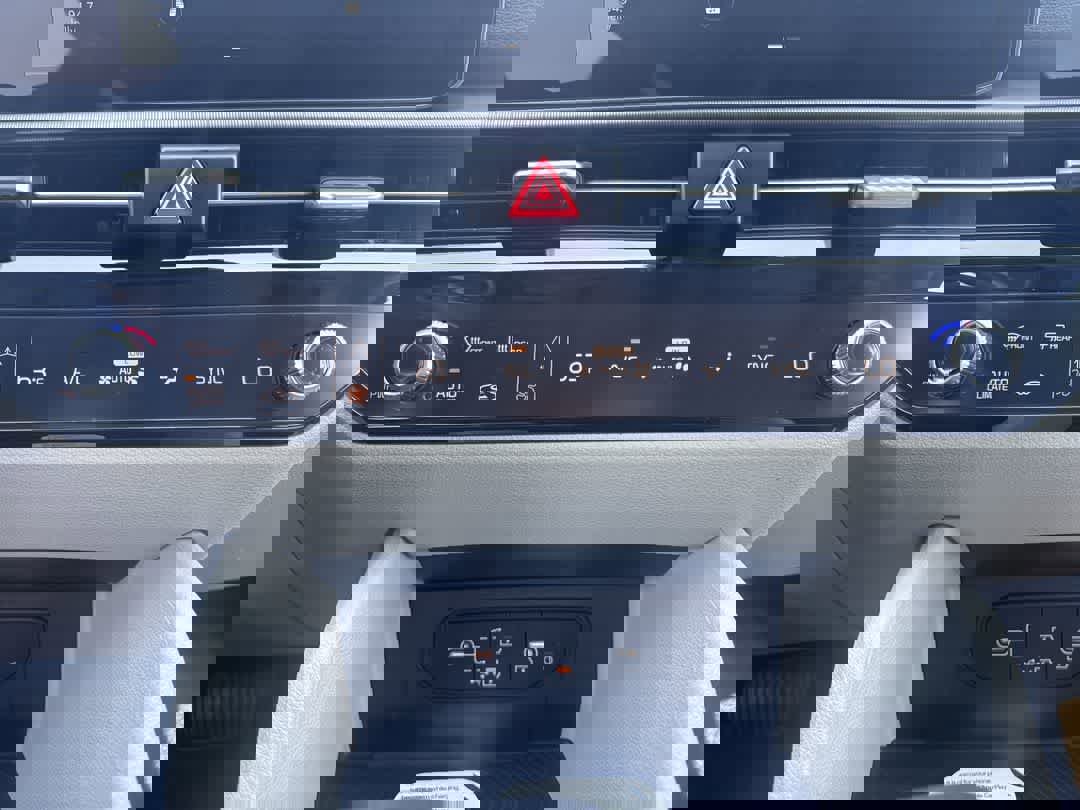 New 2026 Kia Sportage EX image 18