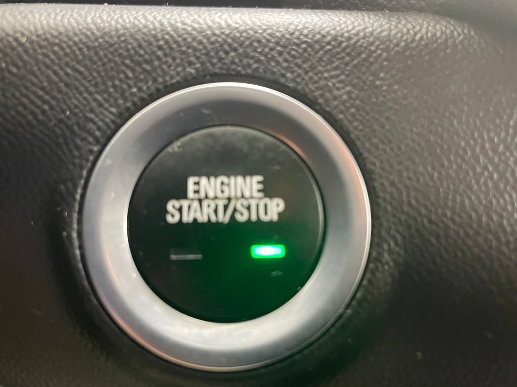 Used 2024 GMC Terrain SLT AWD/4WD image 35