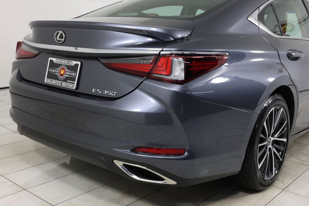 Used 2024 Lexus ES 350 w/ Premium Package FWD image 42