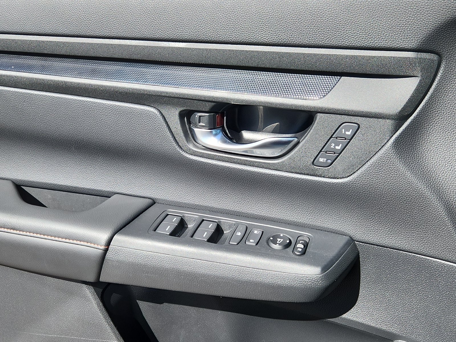Certified 2025 Honda CR-V Sport-L image 9