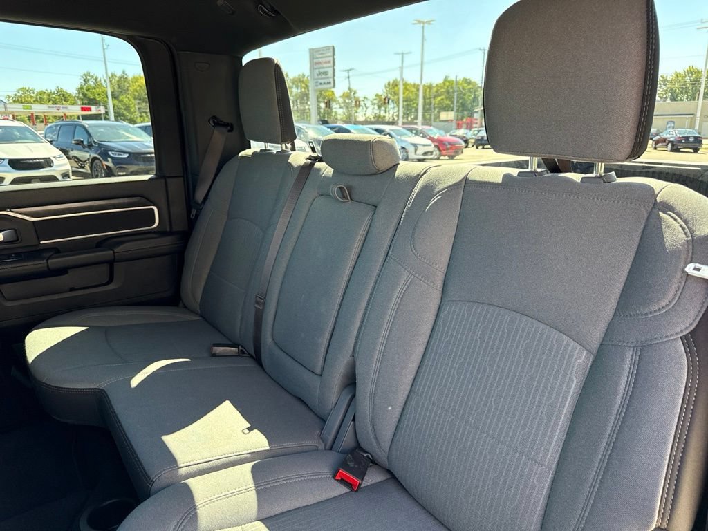 Used 2024 RAM 2500 Big Horn AWD/4WD image 46