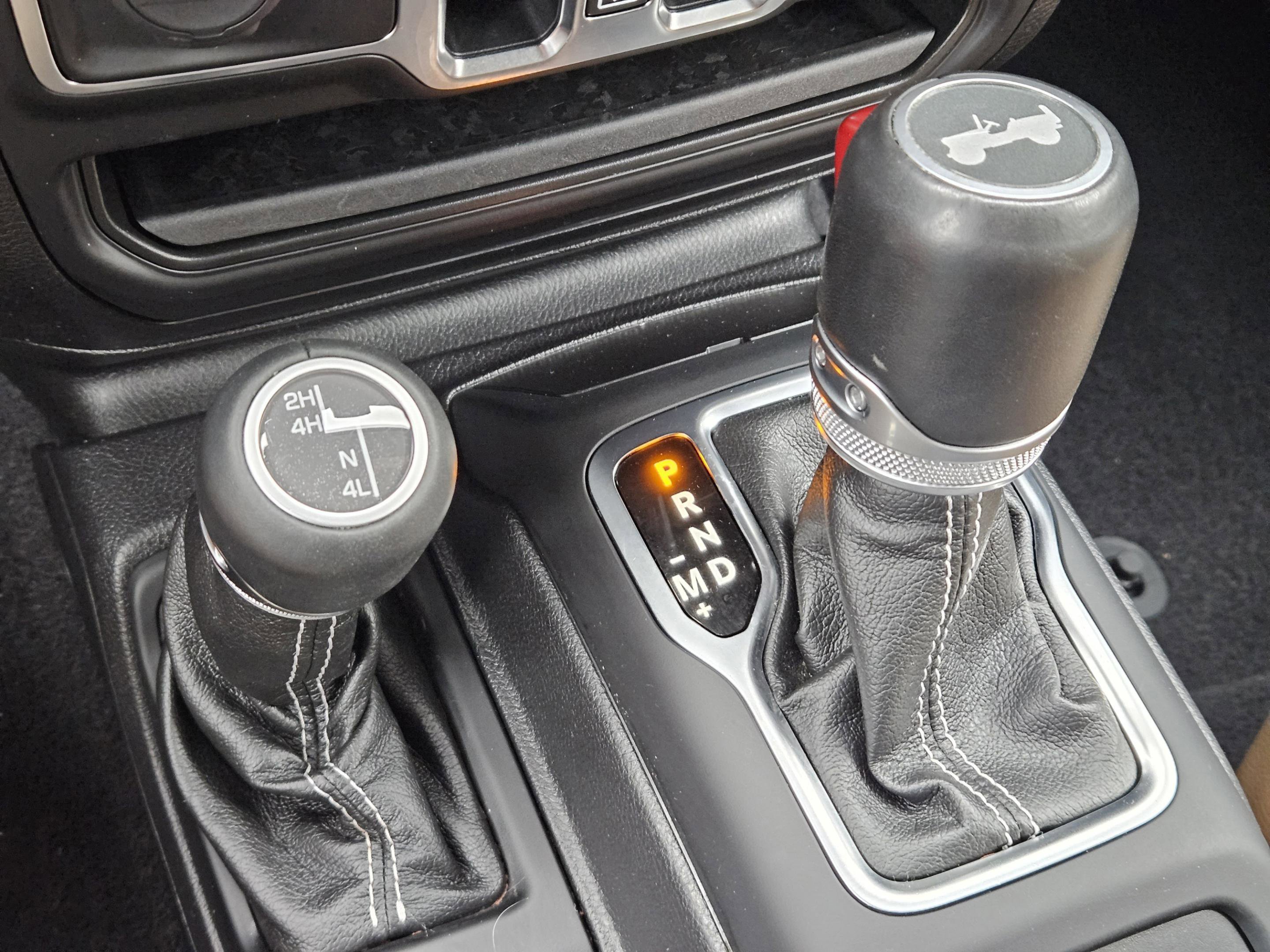 Used 2021 Jeep Wrangler Unlimited Sahara w/ LED Lighting Group image 23