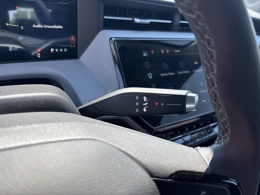 New 2027 Chevrolet Bolt LT w/ Comfort Package FWD image 17