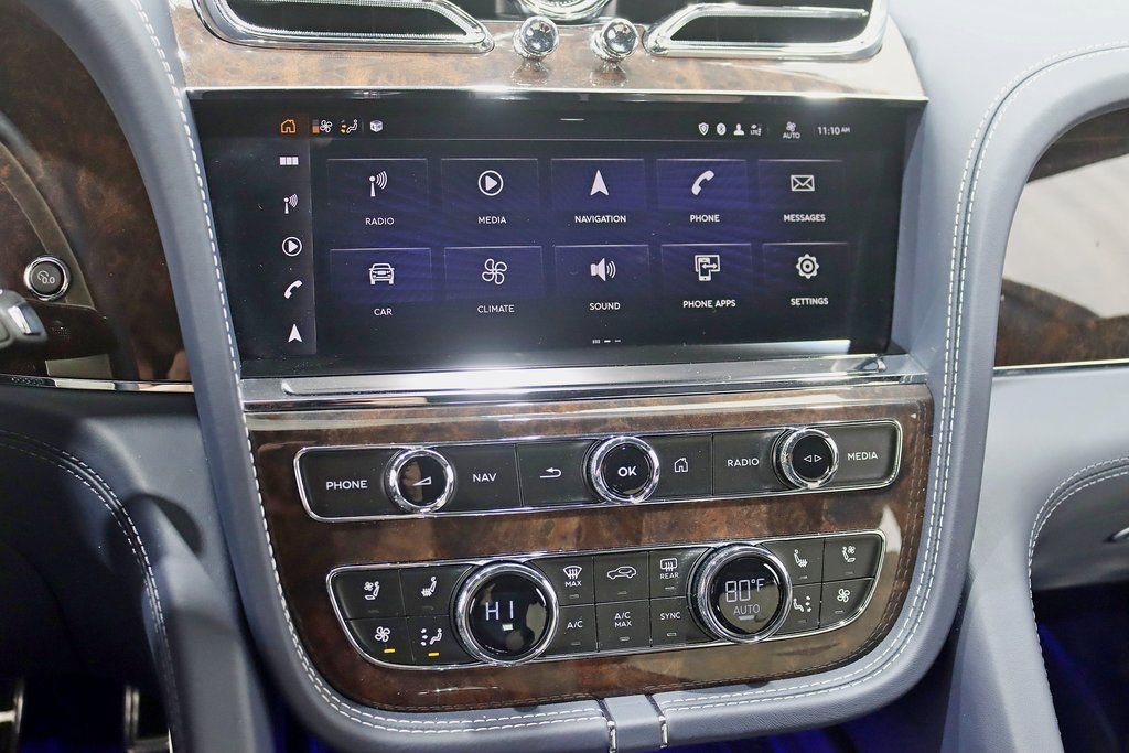 Used 2022 Bentley Bentayga image 21