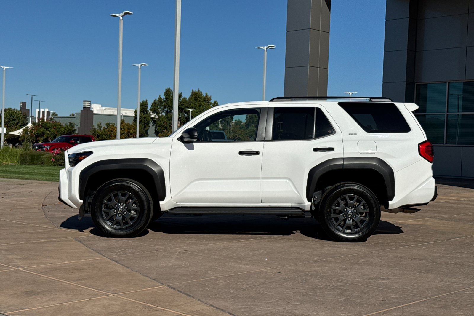 Certified 2025 Toyota 4Runner SR5 AWD/4WD image 8