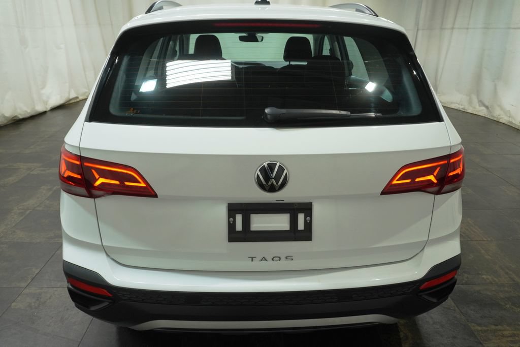 Certified 2023 Volkswagen Taos S FWD image 4