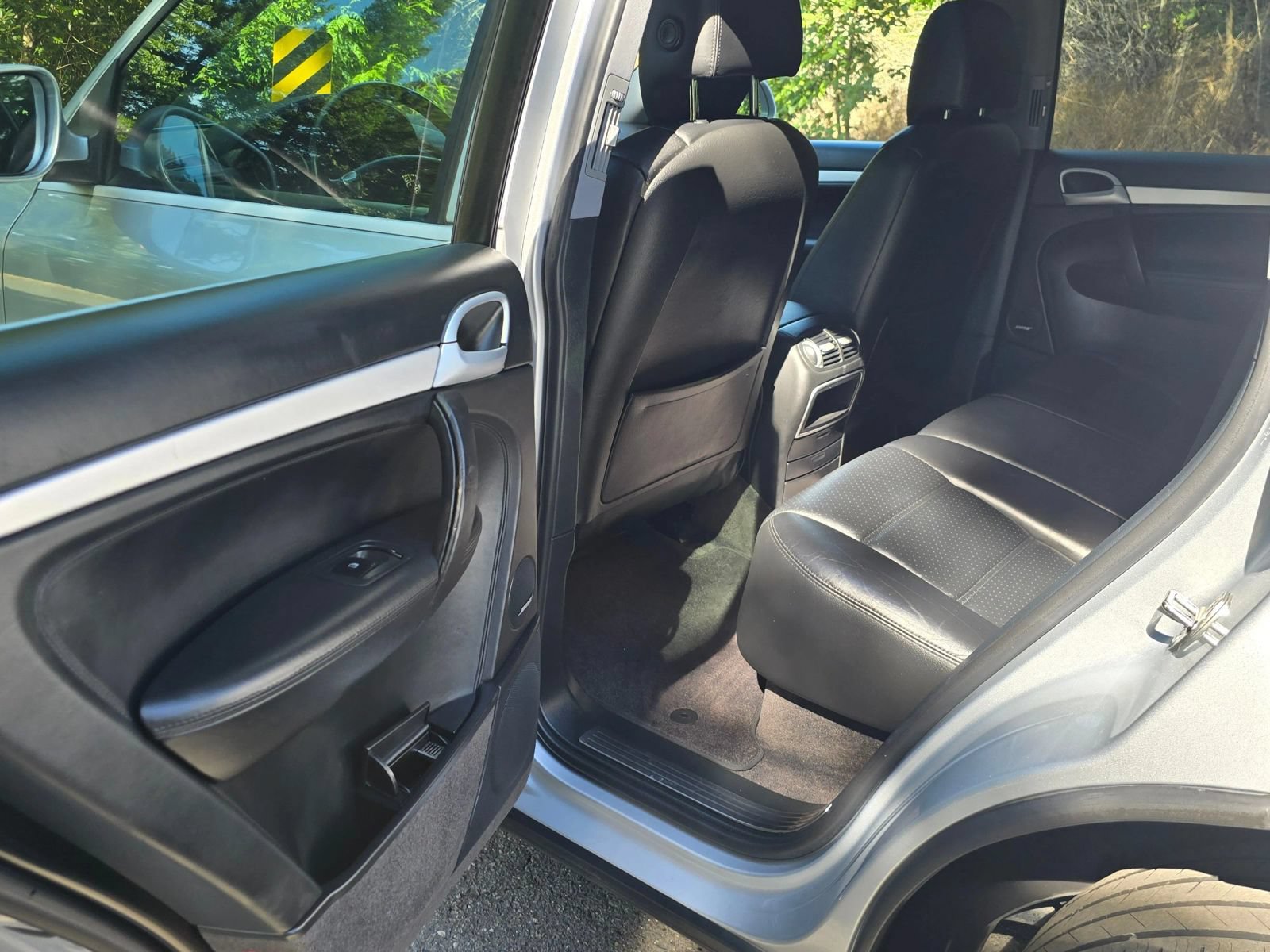 Used 2004 Porsche Cayenne S AWD/4WD image 17