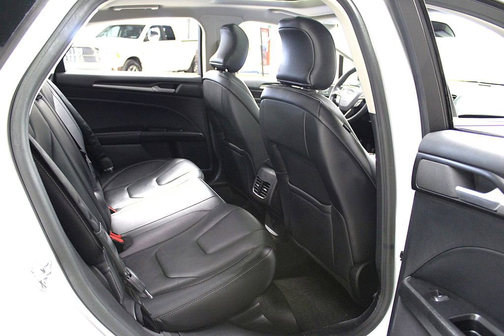 Used 2019 Ford Fusion Titanium AWD/4WD image 33