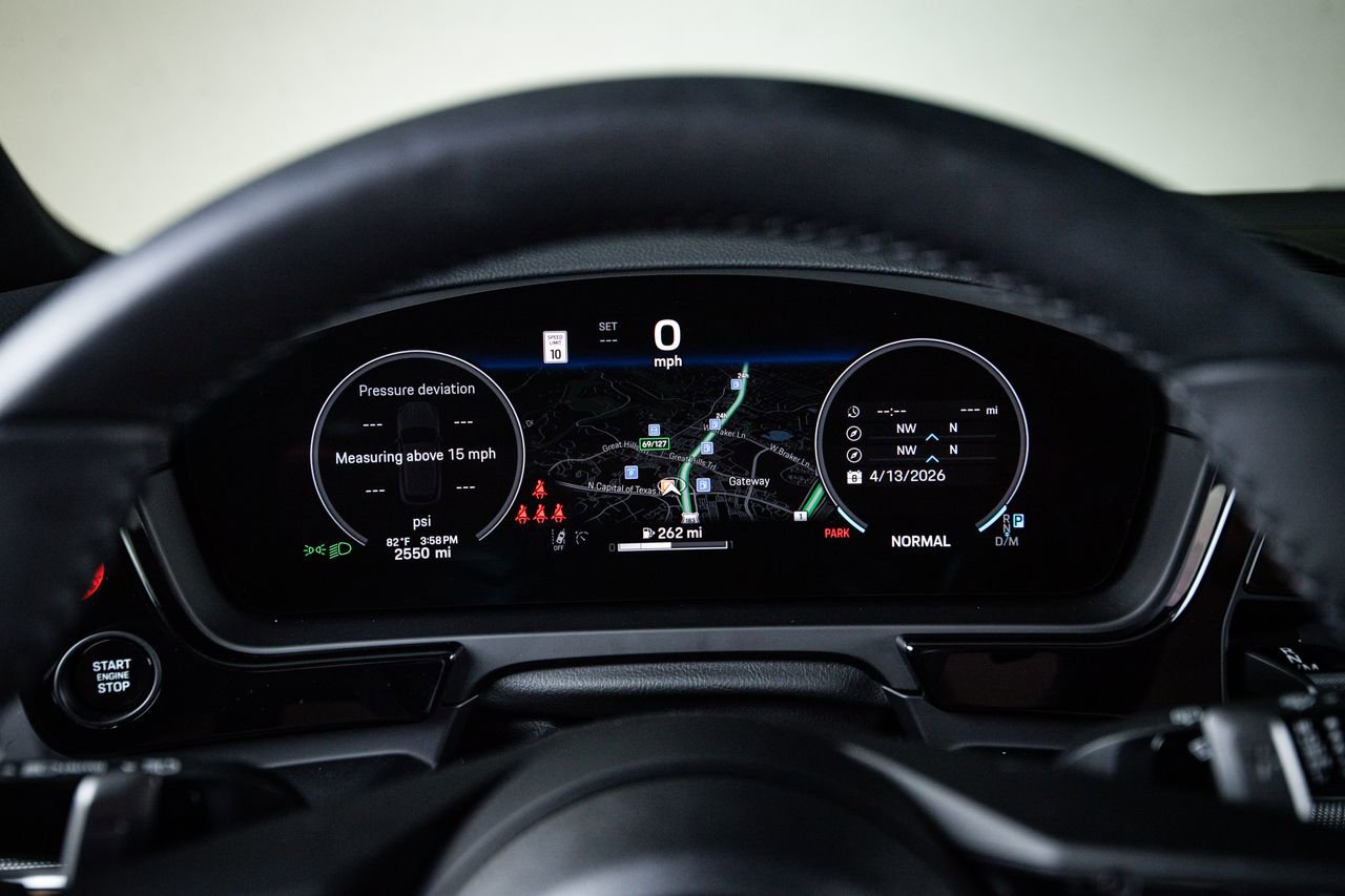 Certified 2025 Porsche Cayenne AWD/4WD image 15