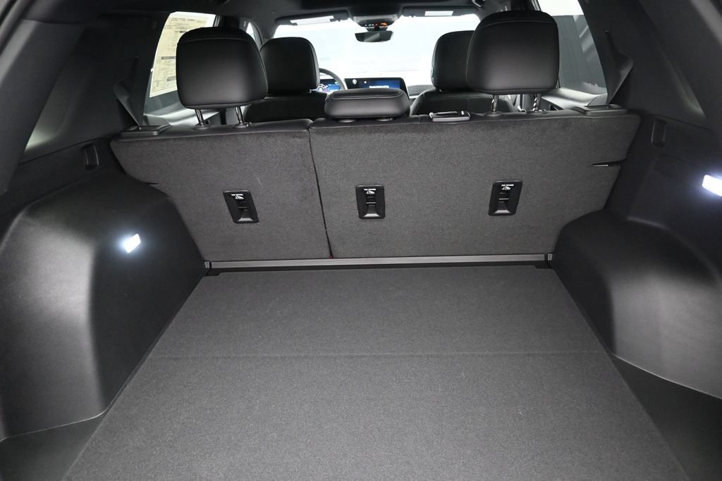 New 2026 Chevrolet Equinox LT w/ Convenience Package II FWD image 11