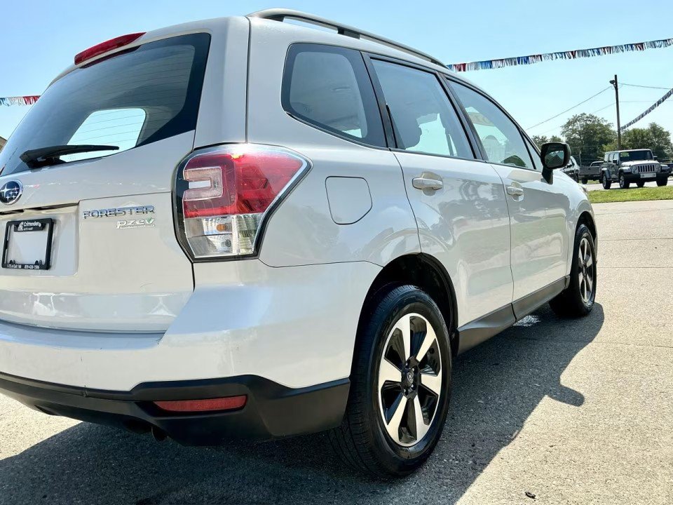 Used 2017 Subaru Forester 2.5i w/ Alloy Wheel Package AWD/4WD image 25