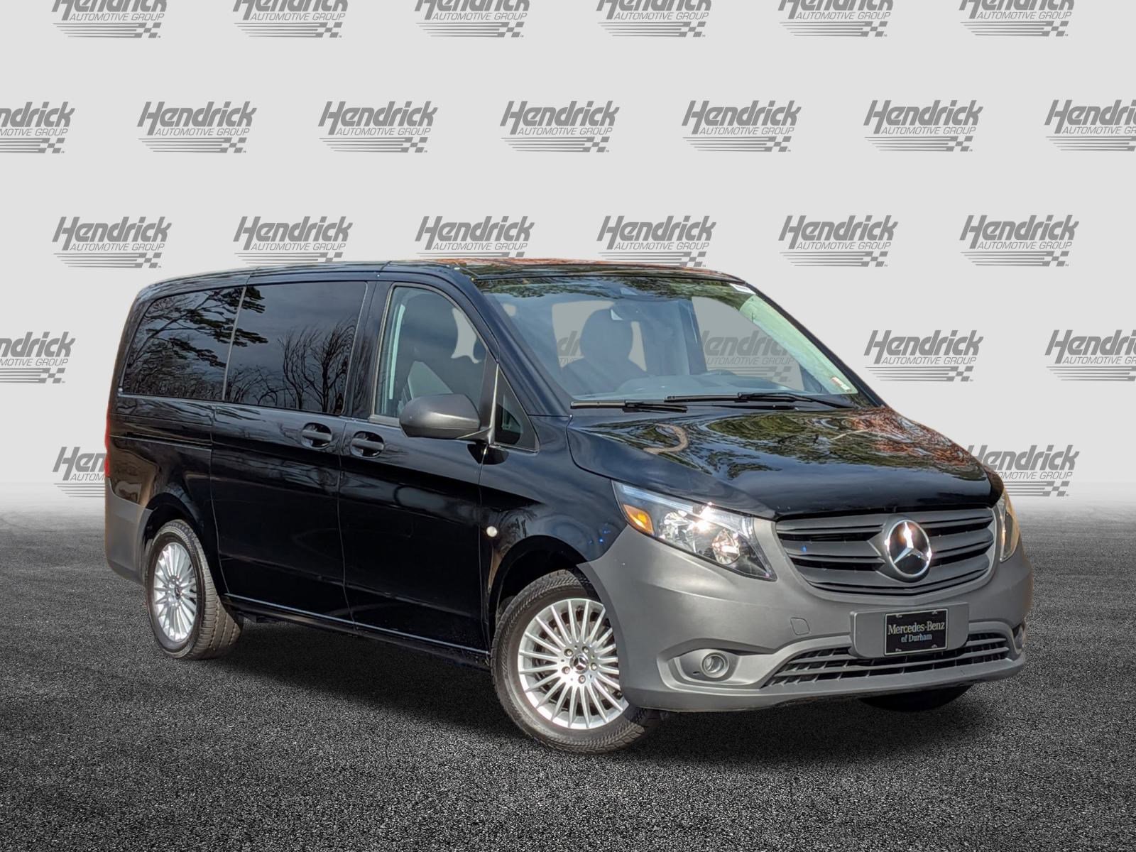 Used 2023 Mercedes-Benz Metris Passenger image 2
