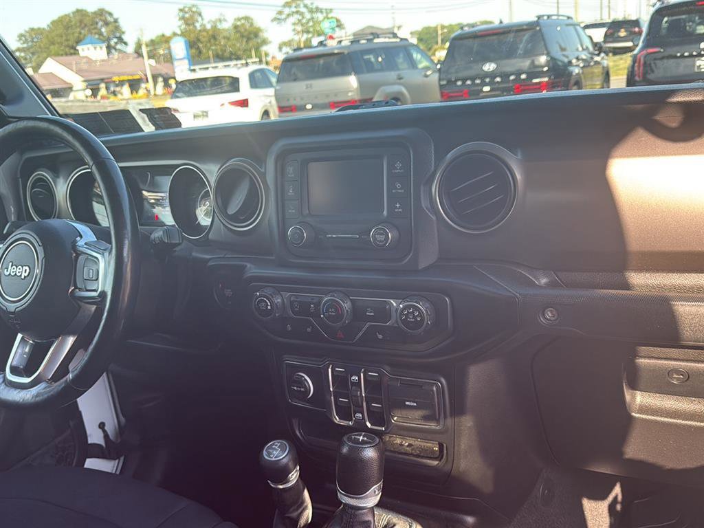 Used 2020 Jeep Gladiator Sport w/ Quick Order Package 24S AWD/4WD image 4