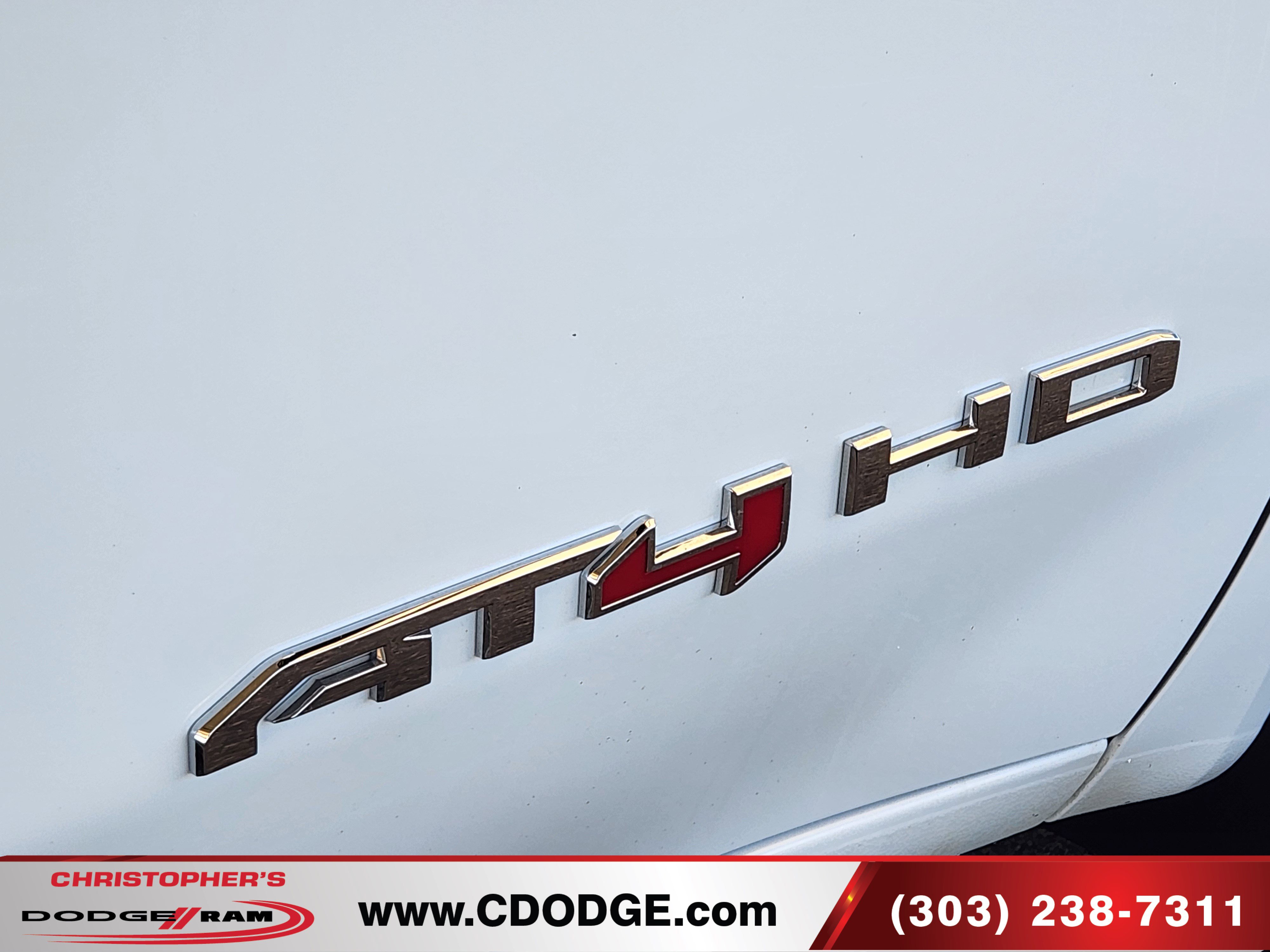 Used 2023 GMC Sierra 2500 AT4 w/ AT4 Preferred Package image 19