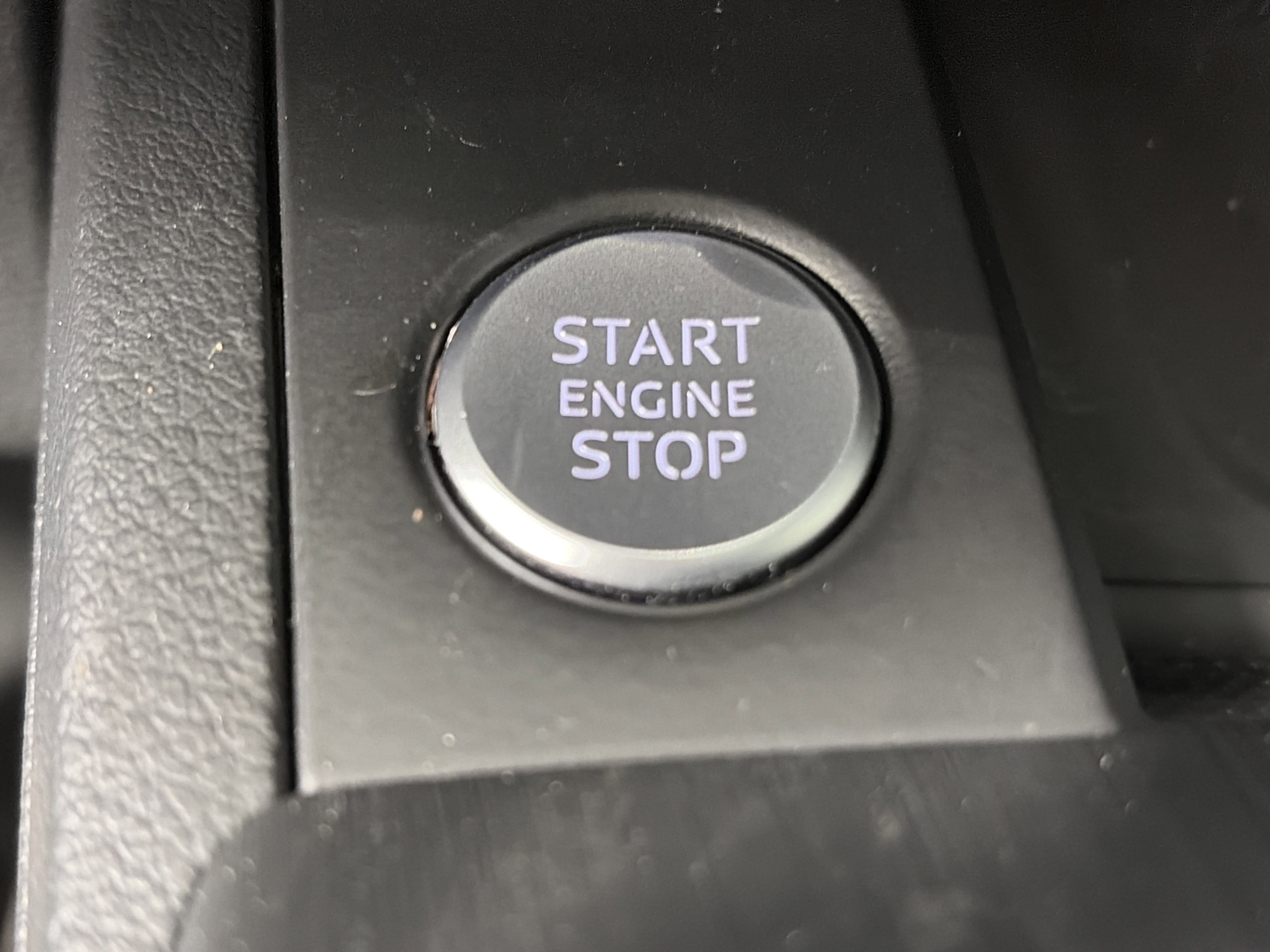 Used 2017 Audi A4 2.0T Premium Plus w/ Premium Plus Package image 30