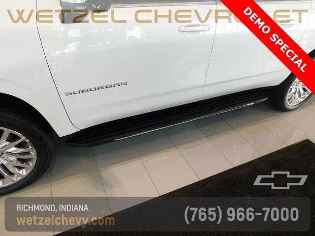 New 2025 Chevrolet Suburban Premier w/ Sun And Tow Package image 10