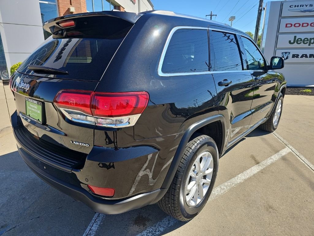 Certified 2021 Jeep Grand Cherokee Laredo AWD/4WD image 11