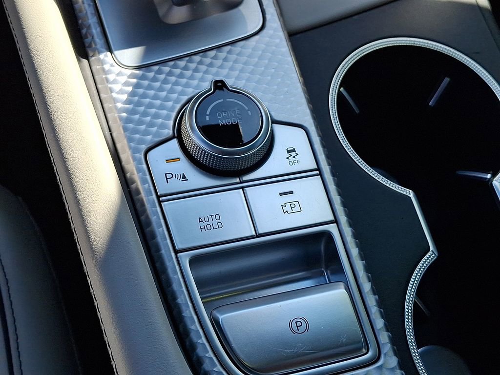 Used 2023 Genesis G70 3.3T w/ Sport Prestige Package image 25