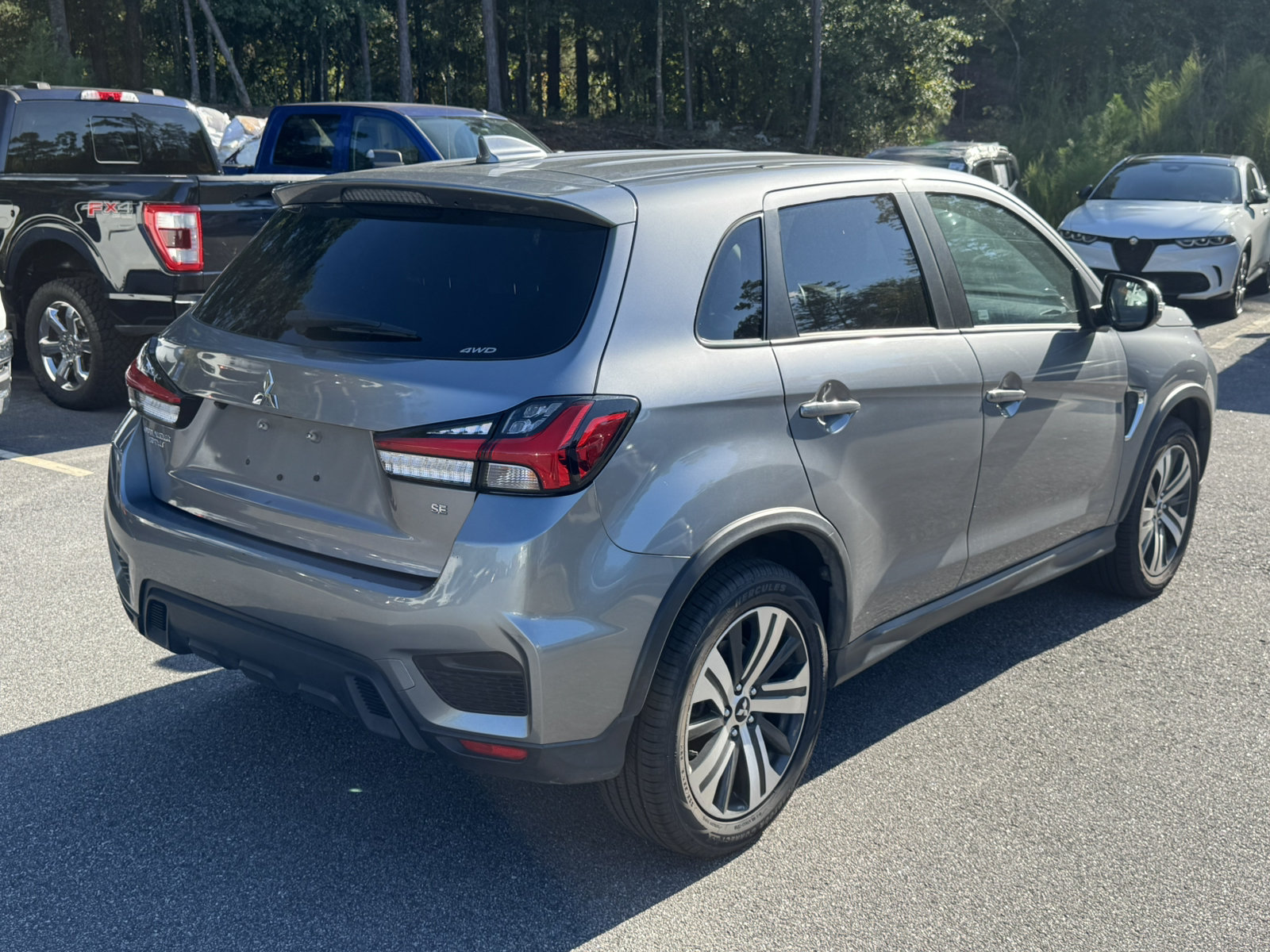Used 2024 Mitsubishi Outlander Sport SE AWD/4WD image 5