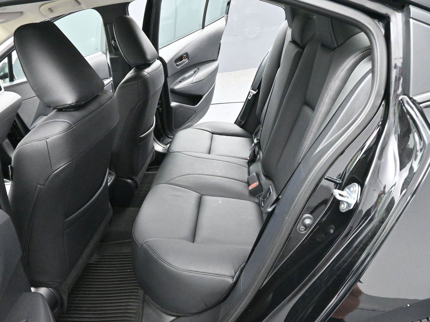 Used 2024 Toyota Corolla LE w/ LE Convenience Package image 24