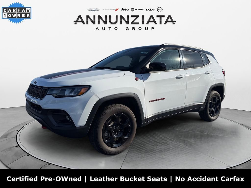 Used 2024 Jeep Compass Trailhawk image 1