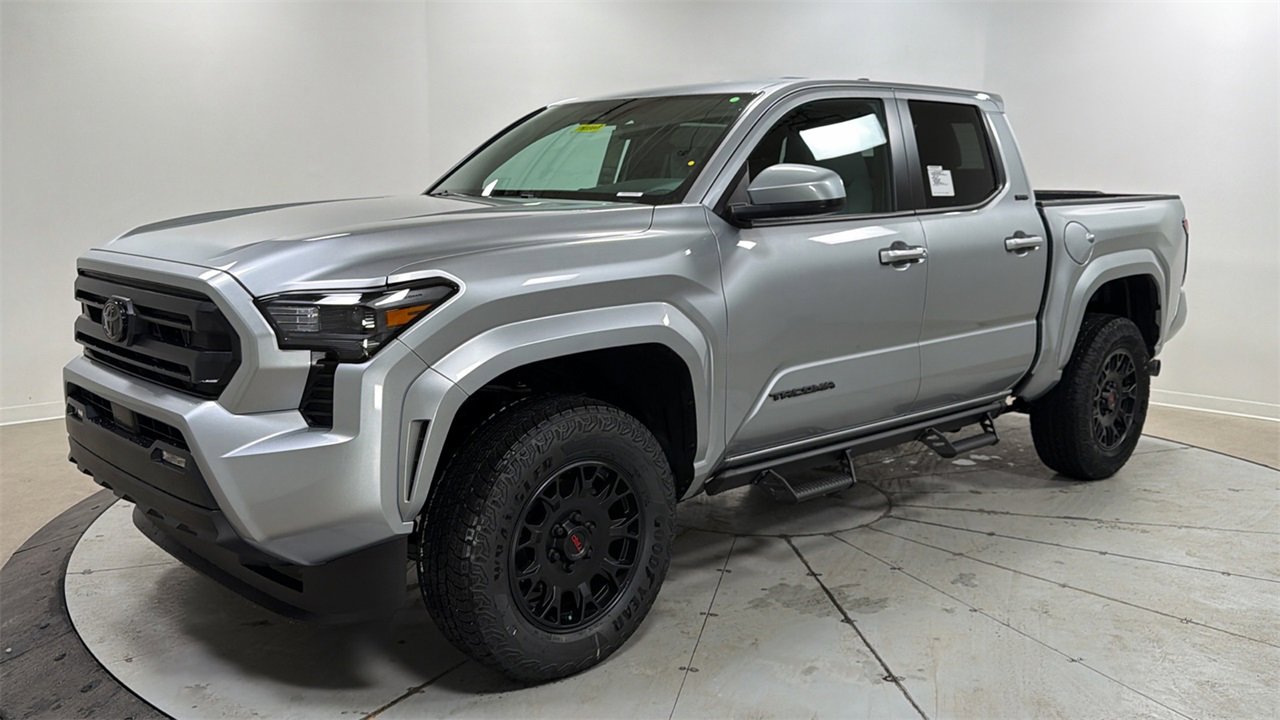 New 2026 Toyota Tacoma SR5