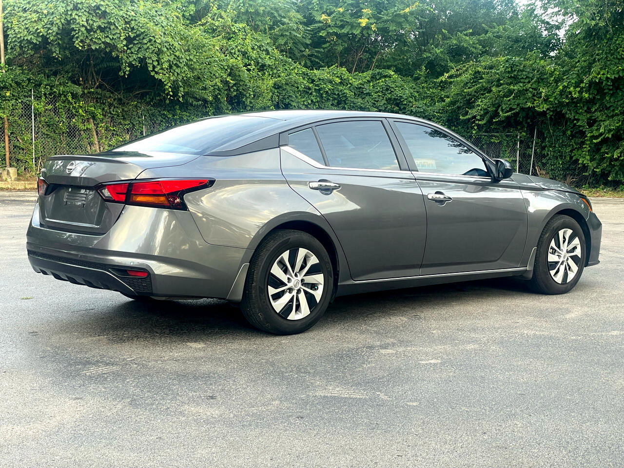 Used 2024 Nissan Altima 2.5 S image 6