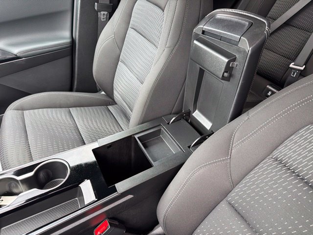 Used 2025 Chevrolet Equinox LT AWD/4WD image 21