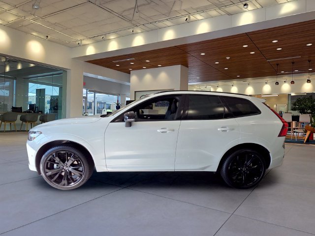 New 2026 Volvo XC60 B5 Ultra w/ Protection Package Premier AWD/4WD image 2