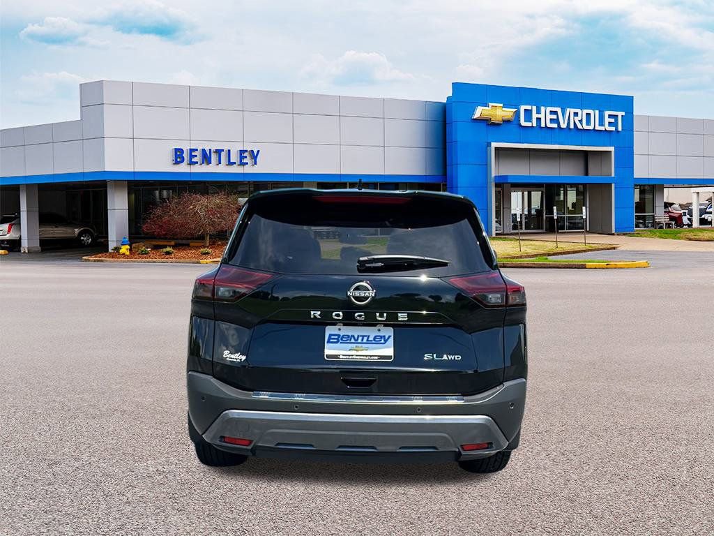 Used 2023 Nissan Rogue SL w/ SL Premium Package image 4