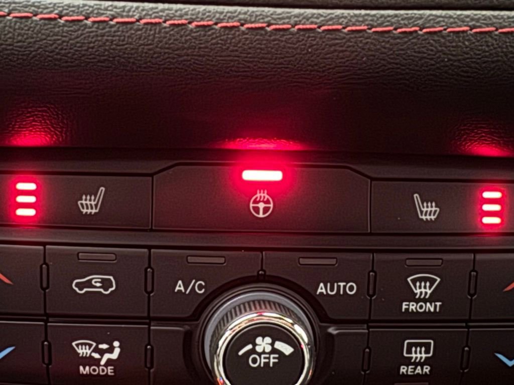 Used 2023 Dodge Durango GT AWD/4WD image 21