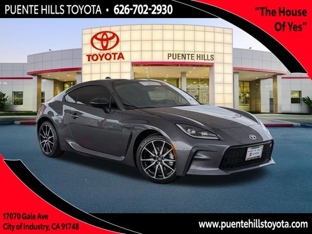 Certified 2024 Toyota GR86 image 1