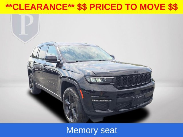 Used 2023 Jeep Grand Cherokee L Limited w/ Black Appearance Package AWD/4WD image 16