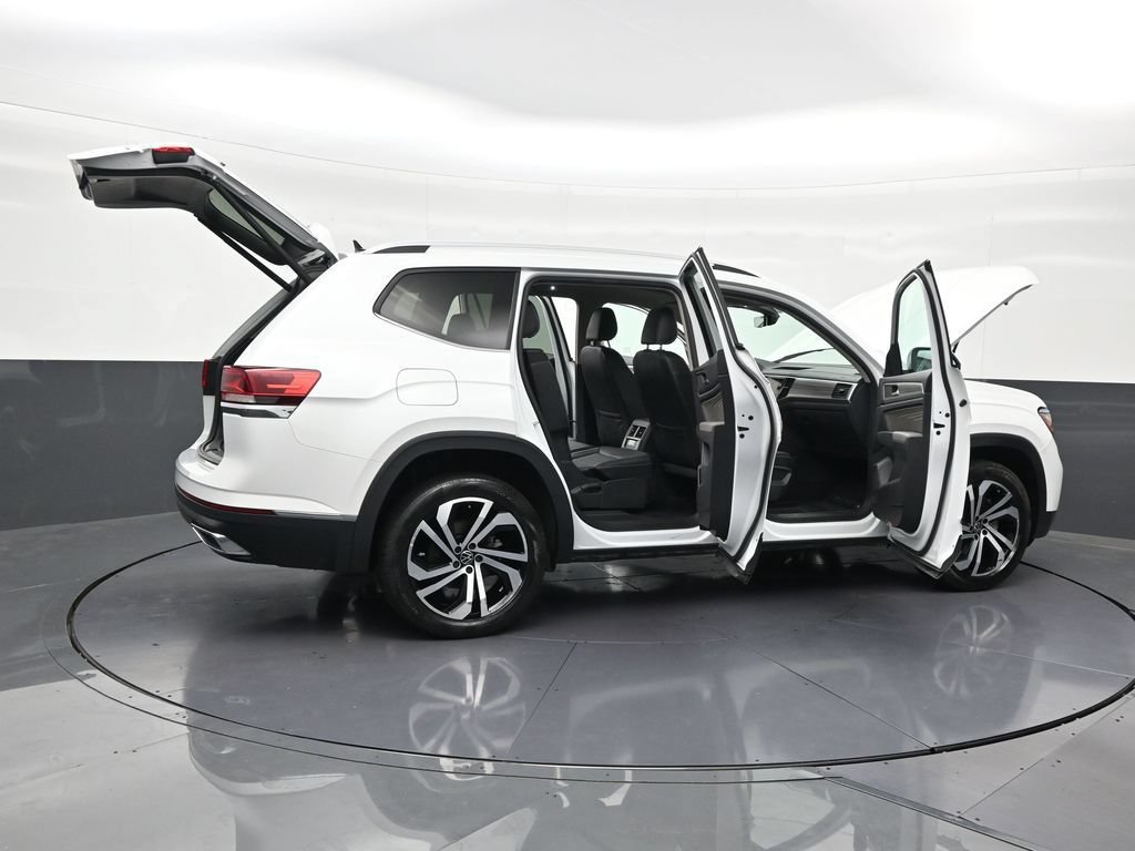 Used 2023 Volkswagen Atlas SEL AWD/4WD image 34
