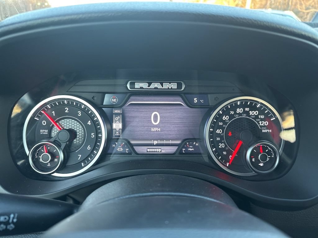 New 2026 RAM 1500 Express AWD/4WD image 24