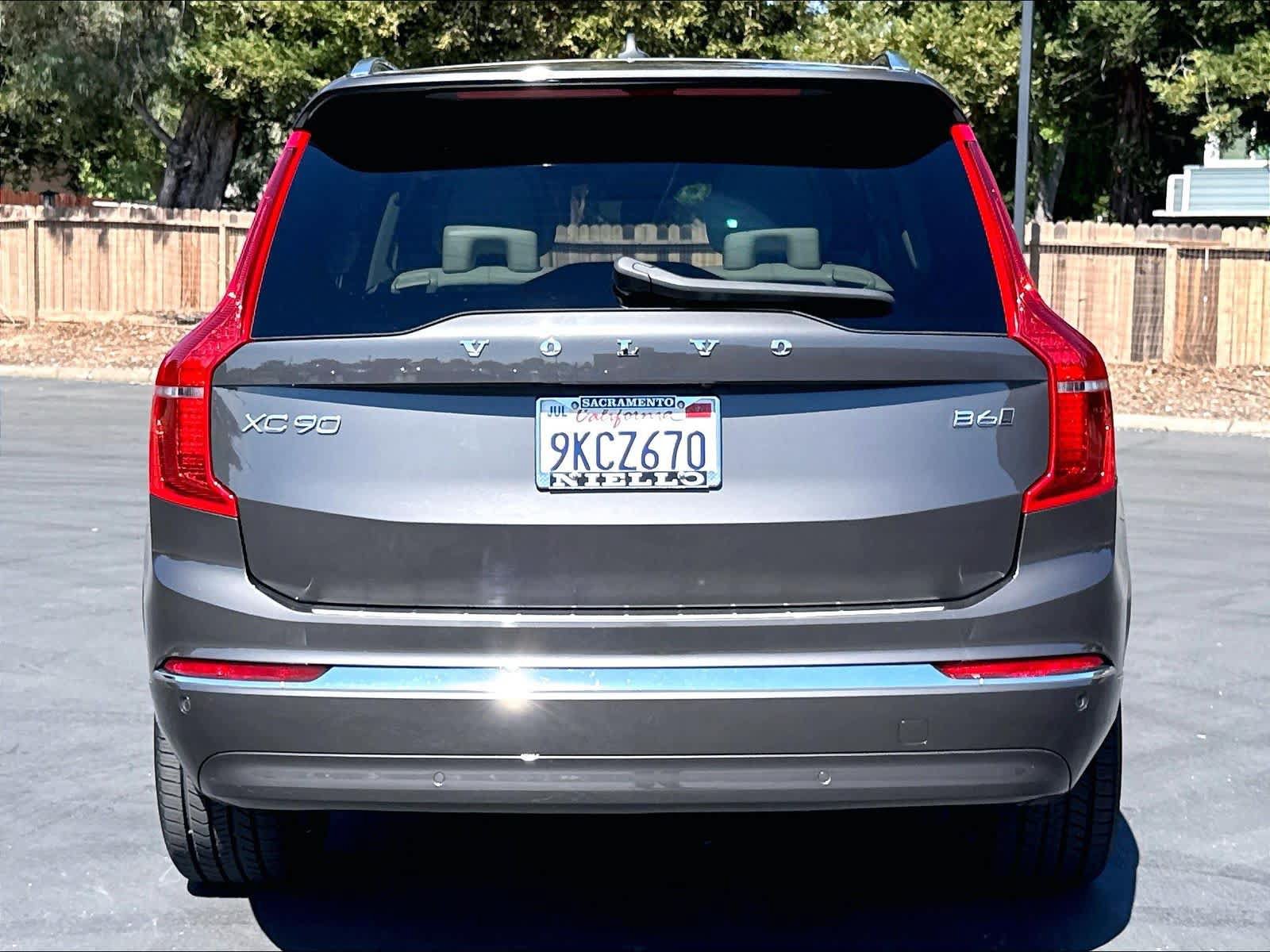 Used 2023 Volvo XC90 B6 Plus w/ Protection Package Premier AWD/4WD image 7