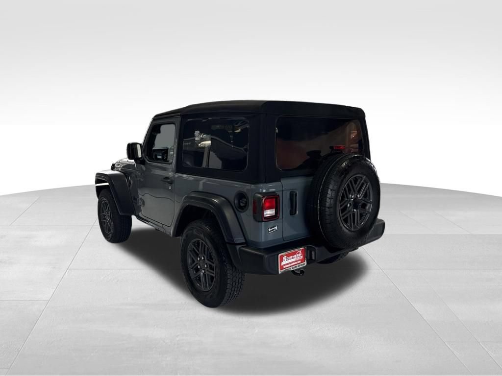 Used 2024 Jeep Wrangler Sport AWD/4WD image 3