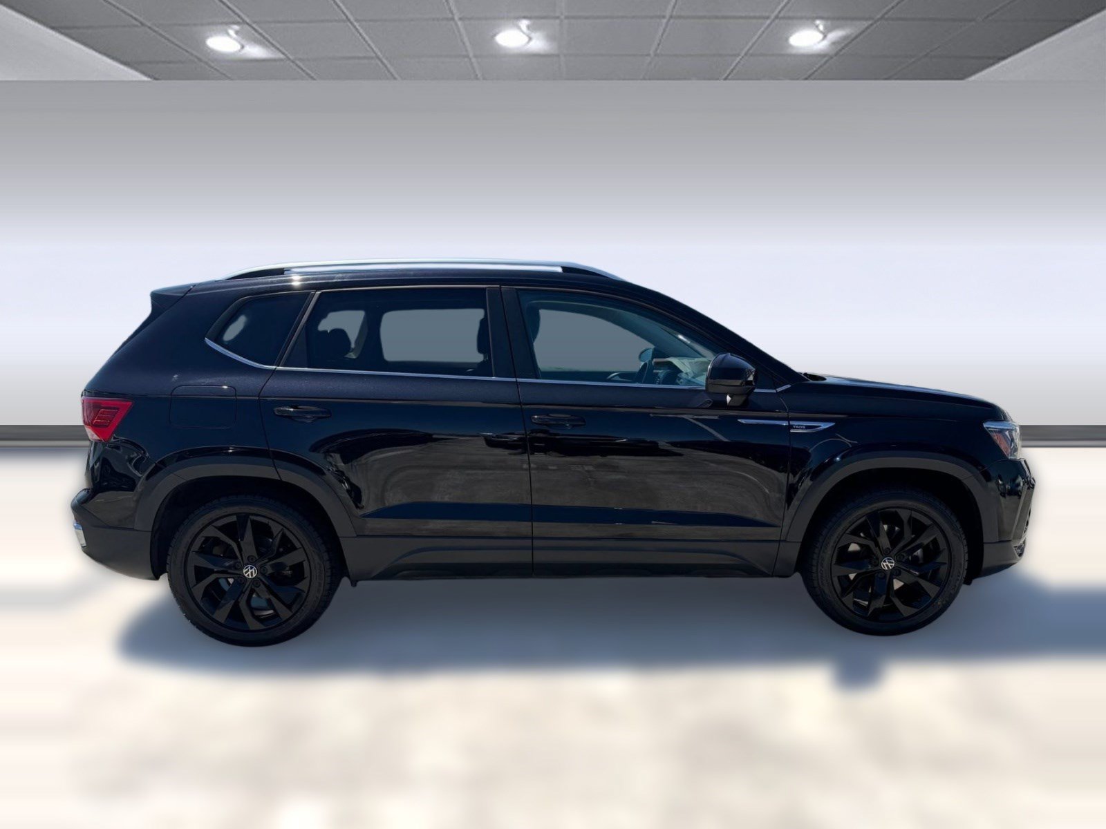 Certified 2022 Volkswagen Taos SE FWD image 8