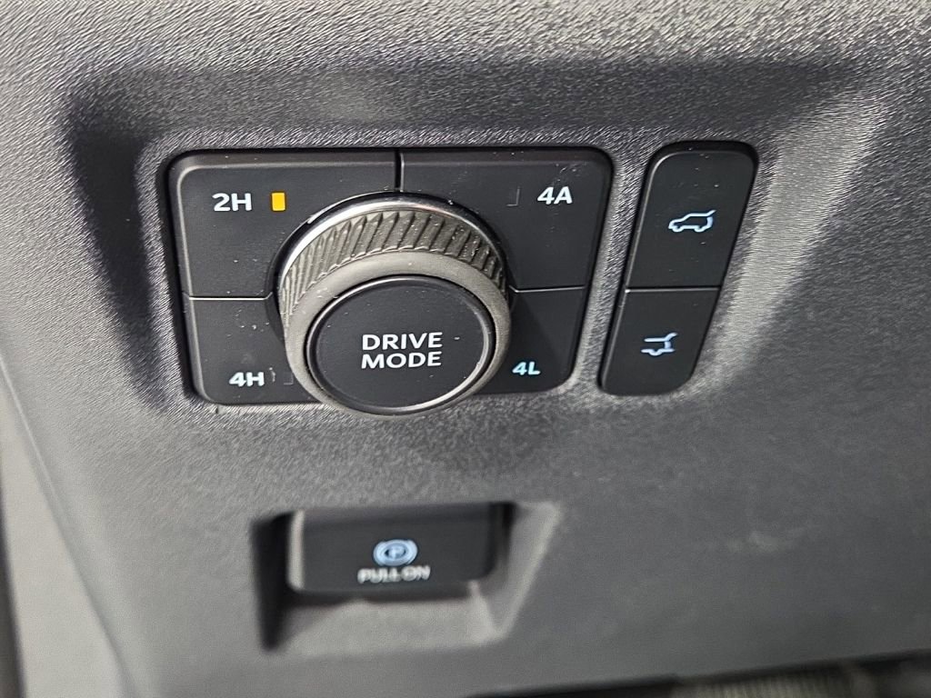 Used 2025 Ford Expedition Active AWD/4WD image 31