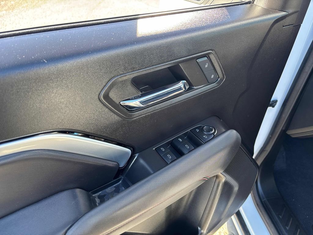 Used 2024 Chevrolet Colorado Z71 w/ Z71 Convenience Package 2 image 10