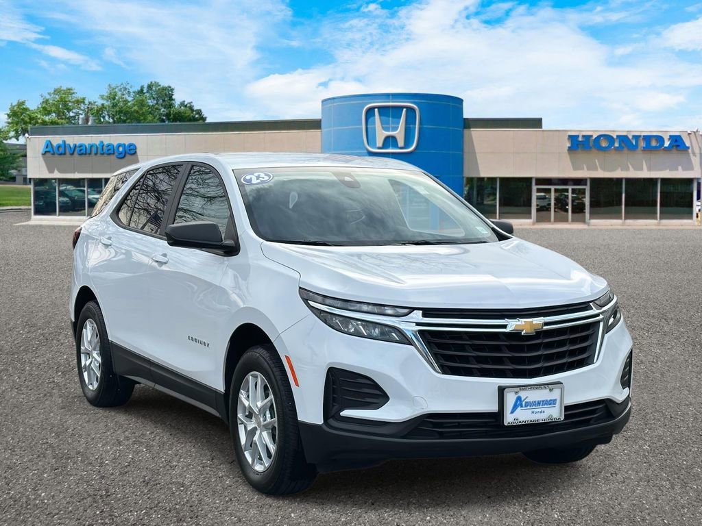 Used 2023 Chevrolet Equinox LS w/ LS Convenience Package