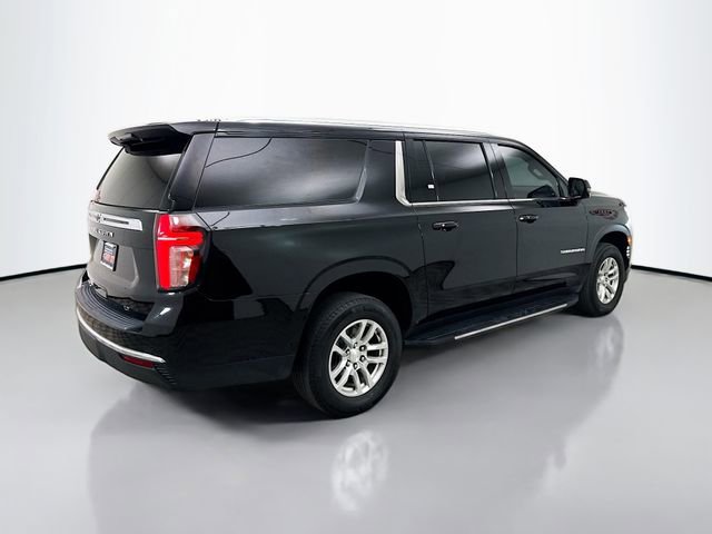 Used 2023 Chevrolet Suburban LT w/ Luxury Package image 10