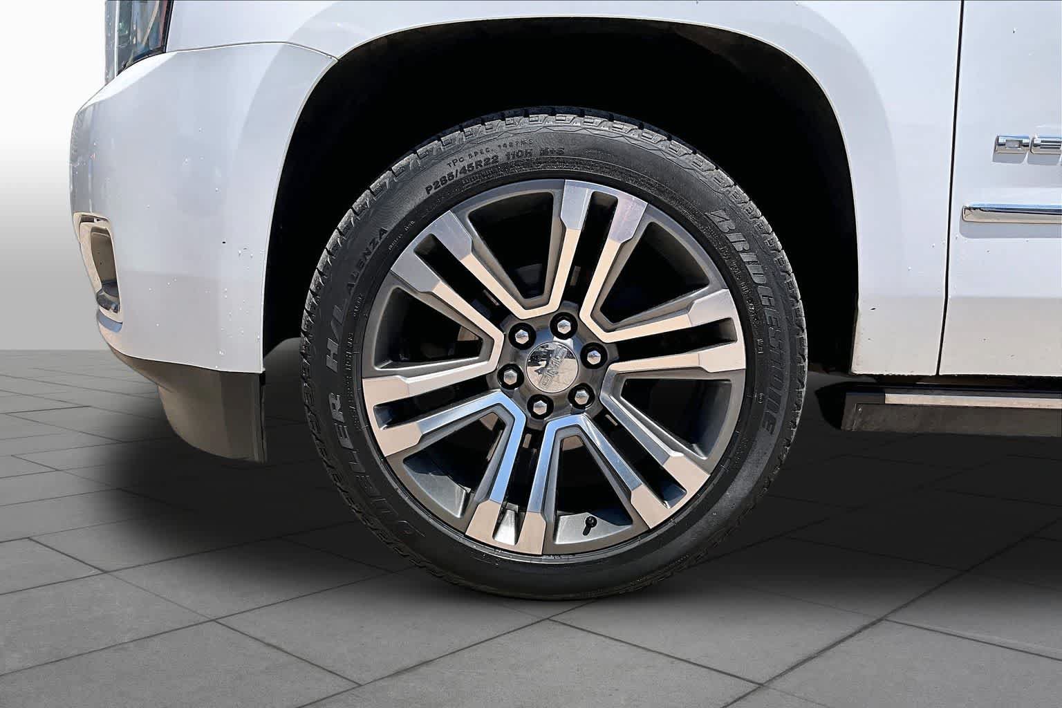 Used 2019 GMC Yukon Denali w/ Denali Ultimate Package AWD/4WD image 11