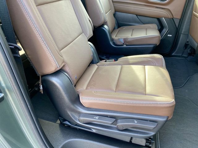 Used 2024 Chevrolet Suburban High Country w/ Max Trailering Package image 25